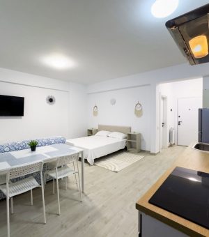 Mamaia Nord, Meraki-7, studio-5